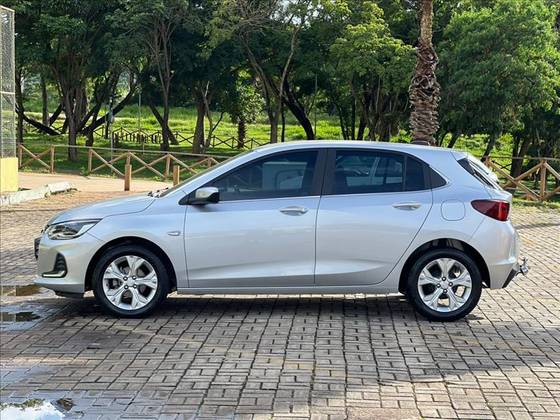 CHEVROLET ONIX 1.0 TURBO FLEX PREMIER AUTOMÁTICO